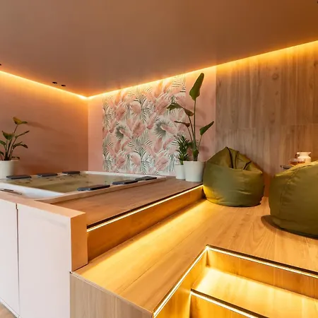 Elbitat Wellness&spa ホテル