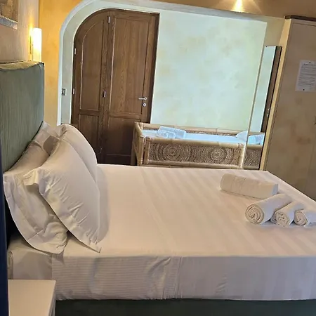 Elbitat Homes アパートホテル